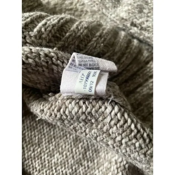 American Eagle Chunky Knit Fisherman Sweater Size Small Cotton/wool Academia AE - Picture 6 of 10
